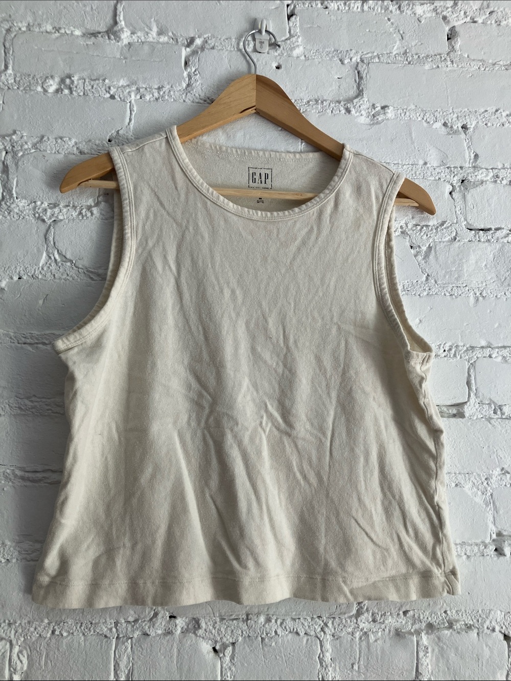 Gap Shrunken Tank